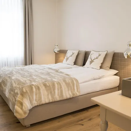 Edelweiss Hotel 2*