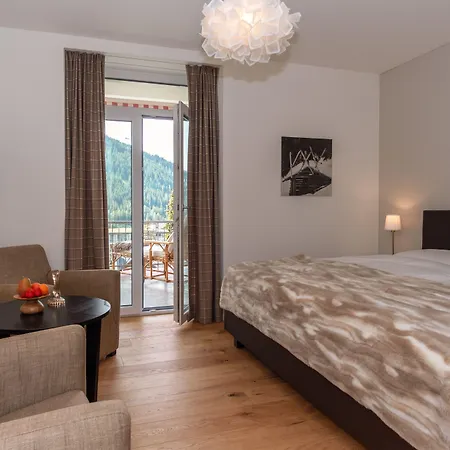 Отель Edelweiss