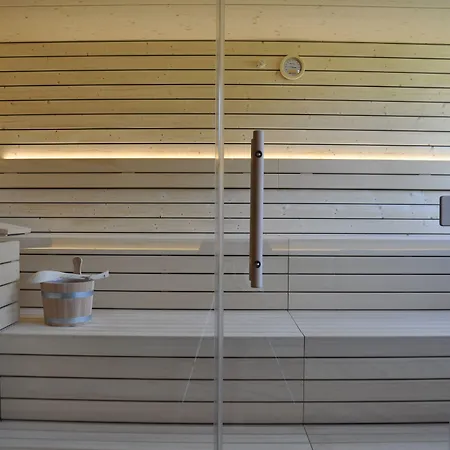 Edelweiss Отель